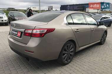 Седан Renault Latitude 2011 в 