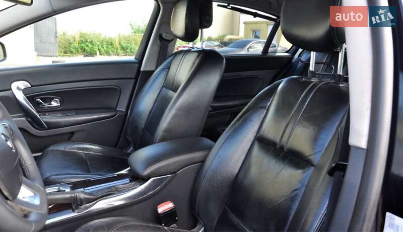 Renault Latitude 2012
