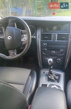 Седан Renault Latitude 2011 в 