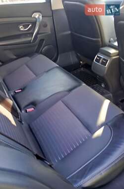 Седан Renault Latitude 2011 в 