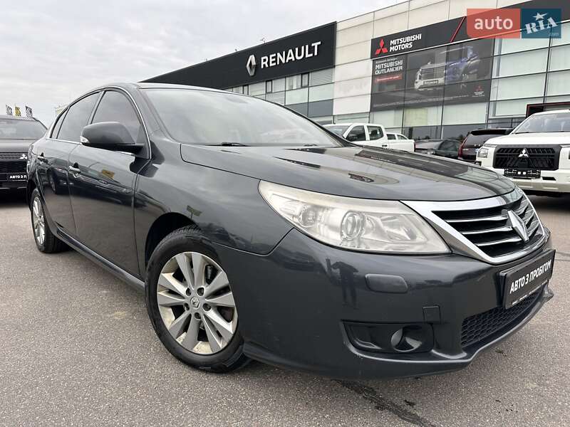 Renault Latitude 2012