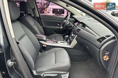 Седан Renault Latitude 2012 в 