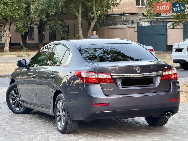 Седан Renault Latitude 2011 в Одесі