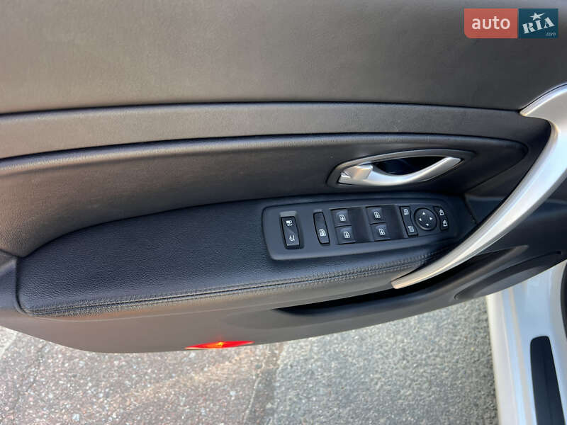 Седан Renault Latitude 2018 в Житомире