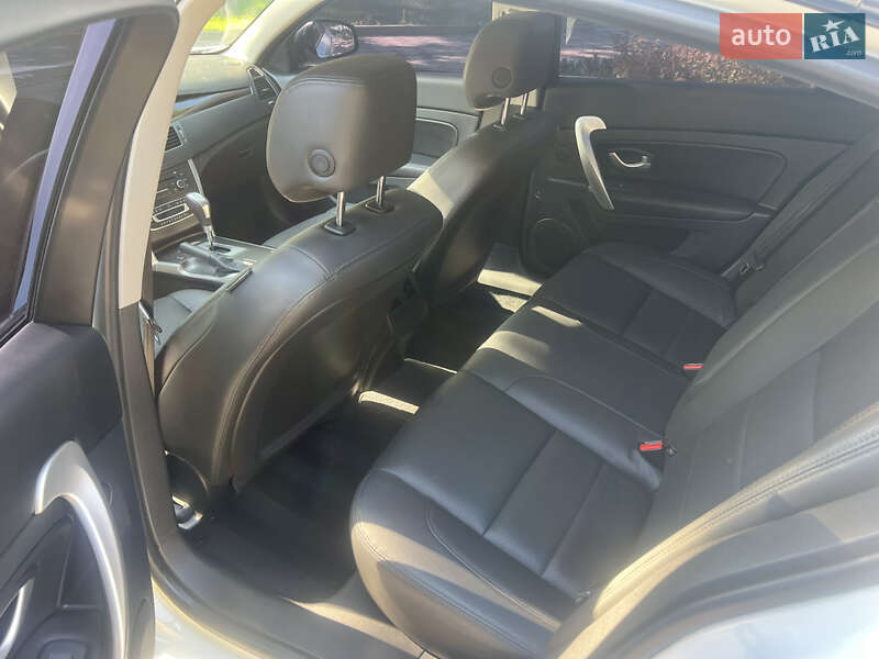 Седан Renault Latitude 2018 в Житомире