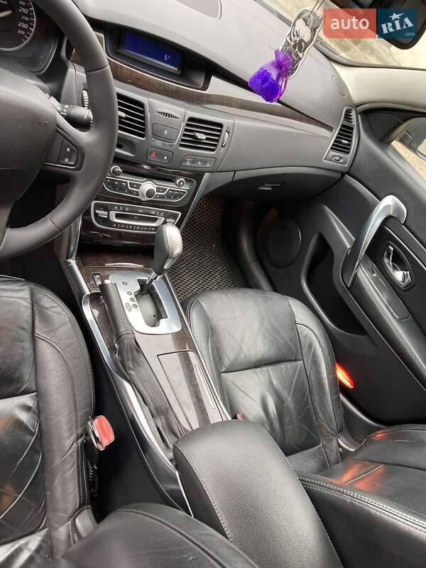 Седан Renault Latitude 2012 в Львове фото 14 Седан Renault Latitude 2012 в Львове