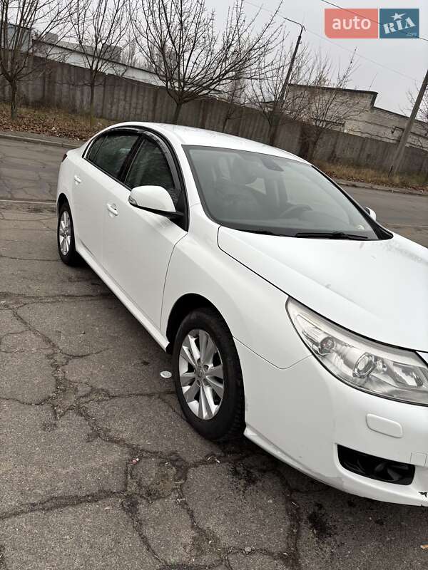 Седан Renault Latitude 2012 в Києві