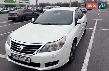 Седан Renault Latitude 2011 в Киеве