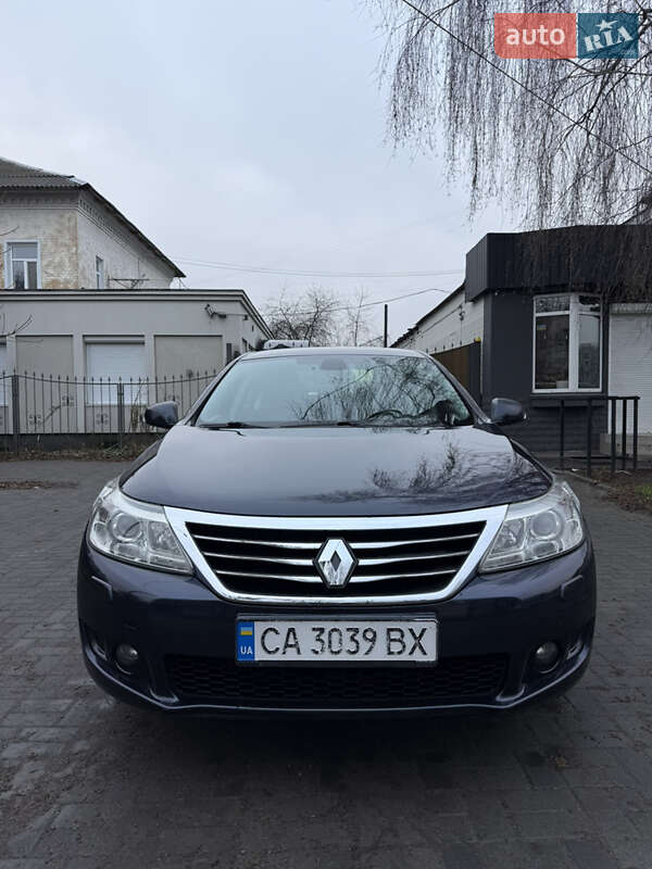 Renault Latitude 2011