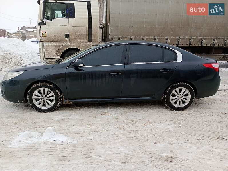 Седан Renault Latitude 2012 в Хмельницком