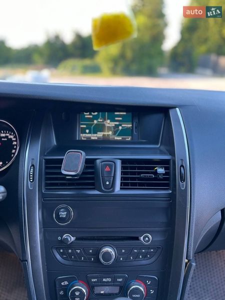 Седан Renault Latitude 2011 в Тернополі