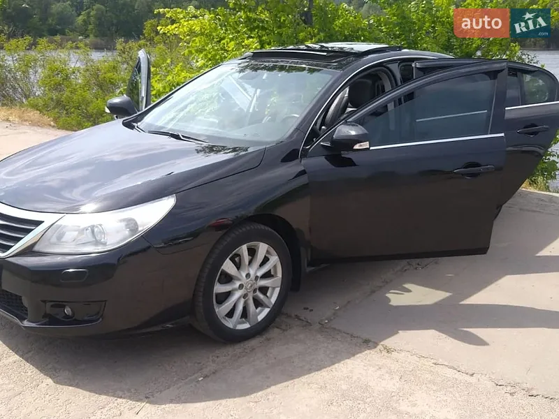 Renault Latitude 2010