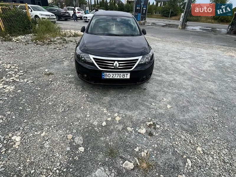 Renault Latitude 2011