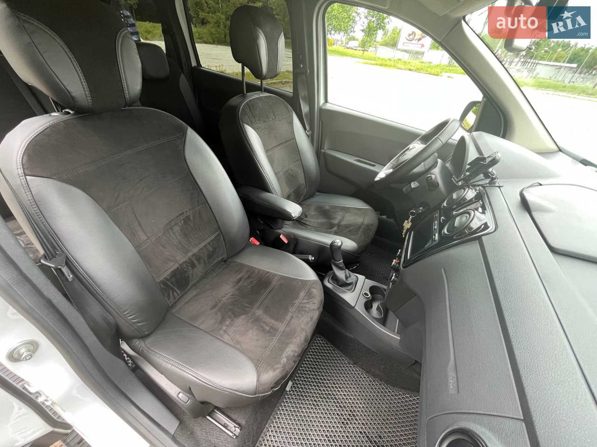 2021 Renault Lodgy - мініатюра 12