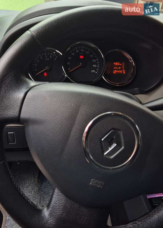 Минивэн Renault Lodgy 2015 в Ужгороде фото 6 Минивэн Renault Lodgy 2015 в Ужгороде