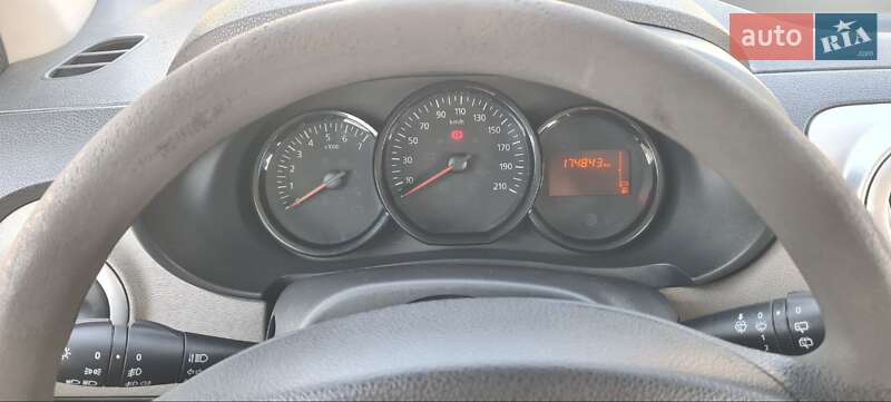 Мінівен Renault Lodgy 2014 в Львові фото 4 Мінівен Renault Lodgy 2014 в Львові