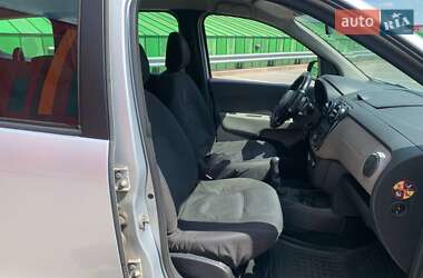 Минивэн Renault Lodgy 2013 в 