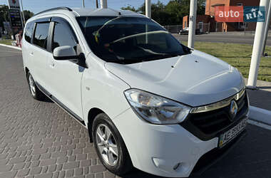 Минивэн Renault Lodgy 2016 в 