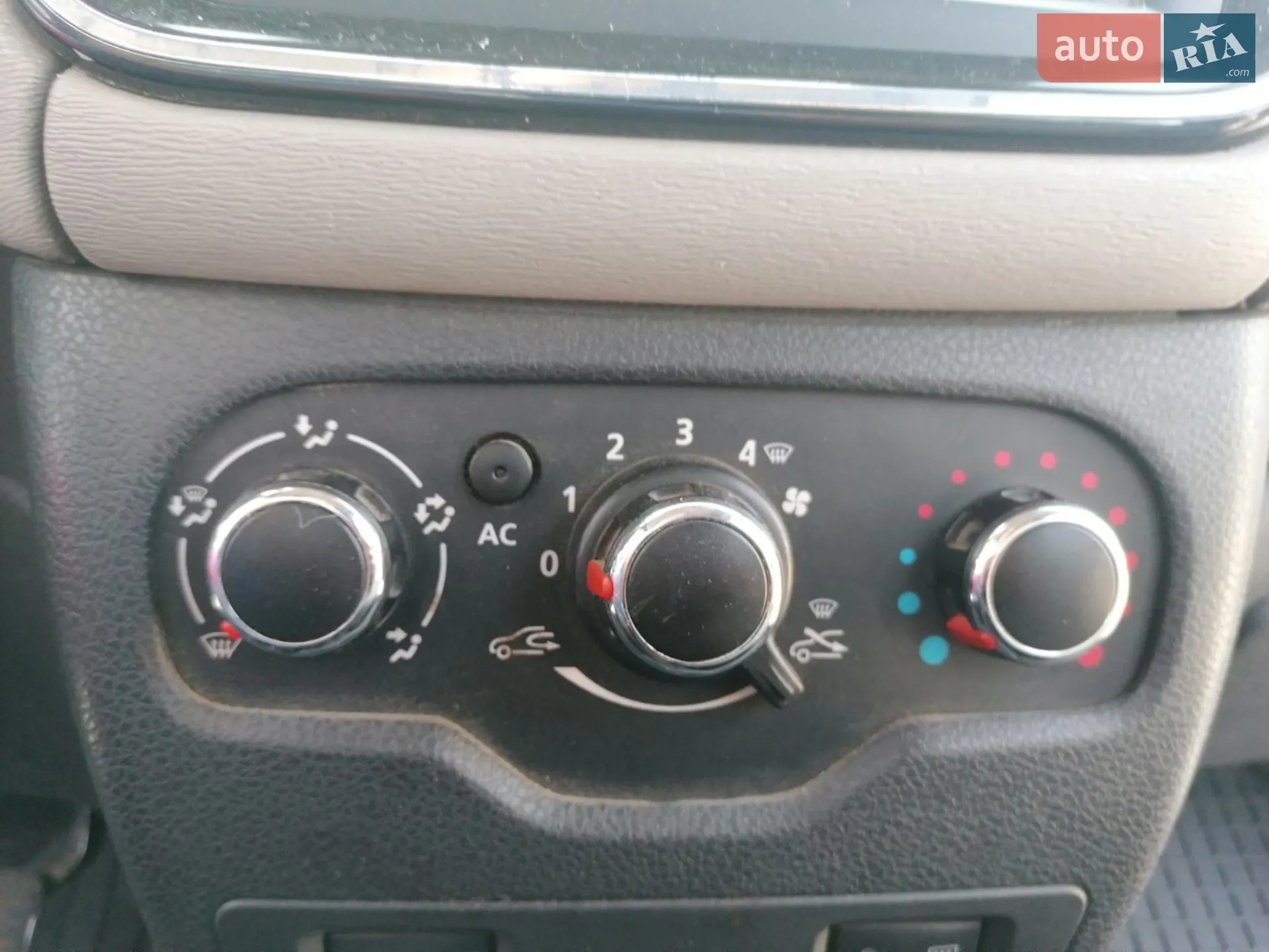 2013 Renault Lodgy - мініатюра 21