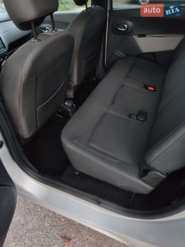 Минивэн Renault Lodgy 2016 в Александрие фото 7 Минивэн Renault Lodgy 2016 в Александрие