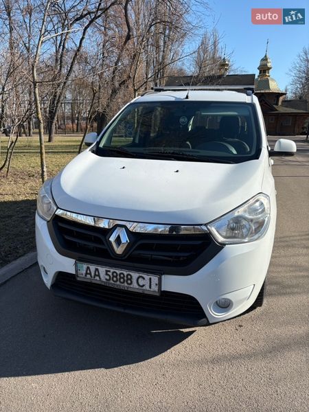 Минивэн Renault Lodgy 2015 в Киеве