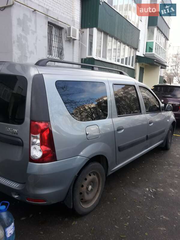 Универсал Renault Logan MCV 2010 в Николаеве фото 3 Универсал Renault Logan MCV 2010 в Николаеве