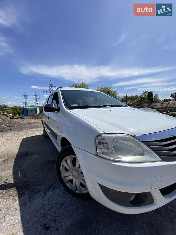 Універсал Renault Logan MCV 2012 в Запоріжжі