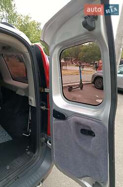 Универсал Renault Logan MCV 2012 в 