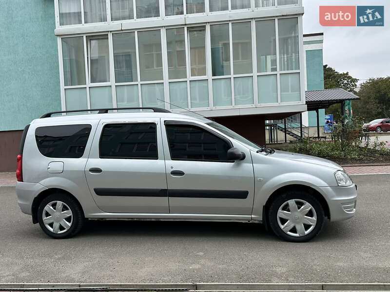 Универсал Renault Logan MCV 2010 в Каменец-Подольском