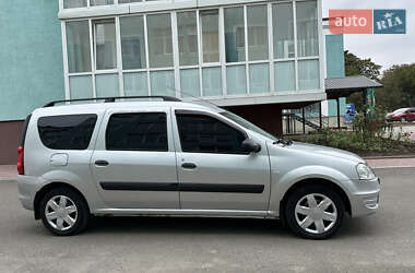 Универсал Renault Logan MCV 2010 в 