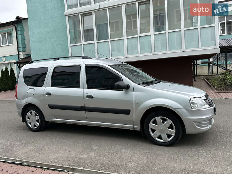 Универсал Renault Logan MCV 2010 в Каменец-Подольском