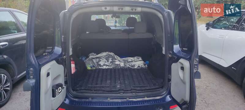 Универсал Renault Logan MCV 2010 в Синельниково