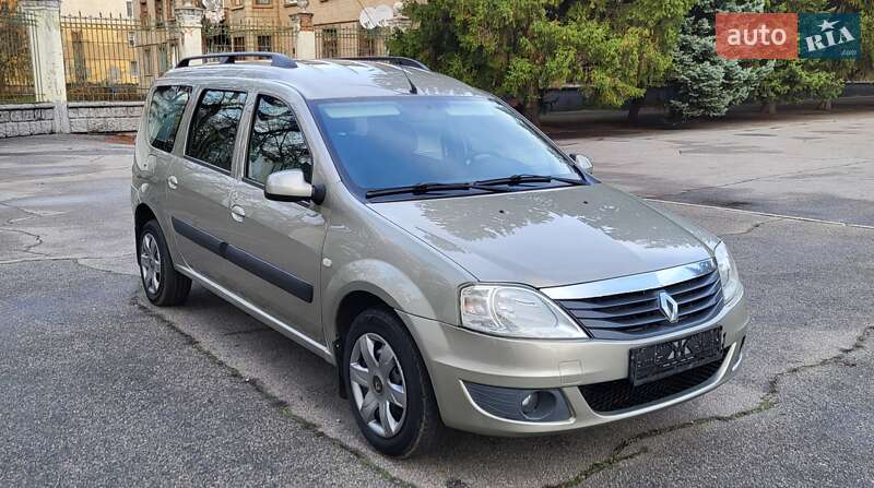 Універсал Renault Logan MCV 2010 в Жовтих Водах