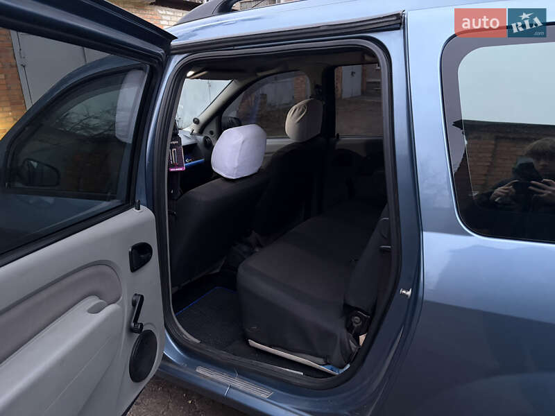 Универсал Renault Logan MCV 2010 в Харькове