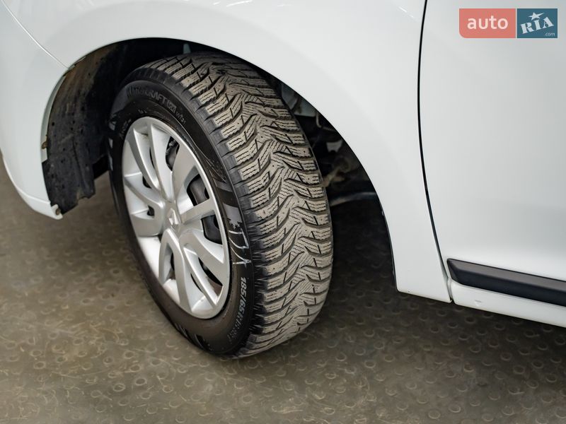 Универсал Renault Logan MCV 2020 в Киеве