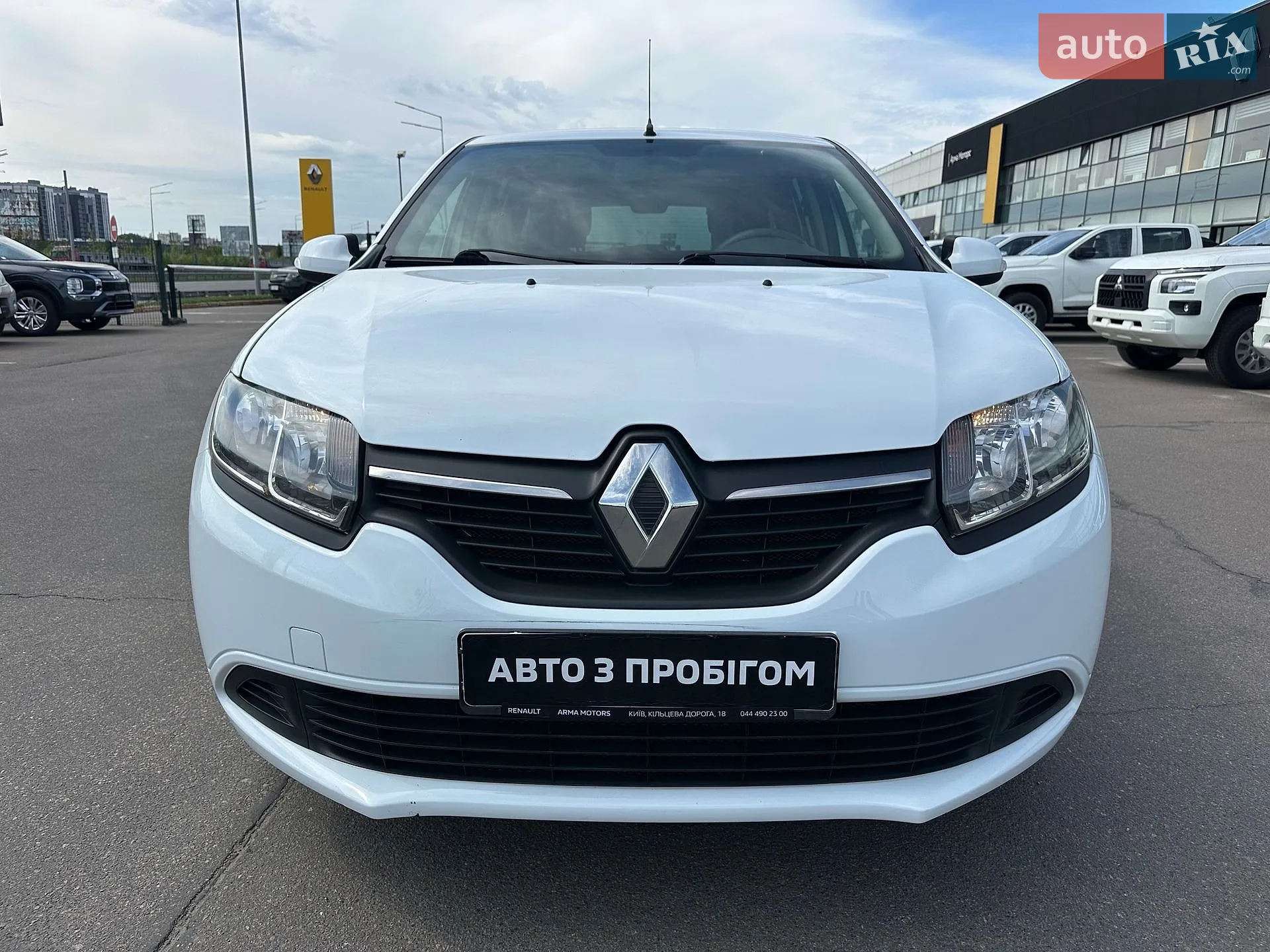 2015 Renault Logan - мініатюра 3