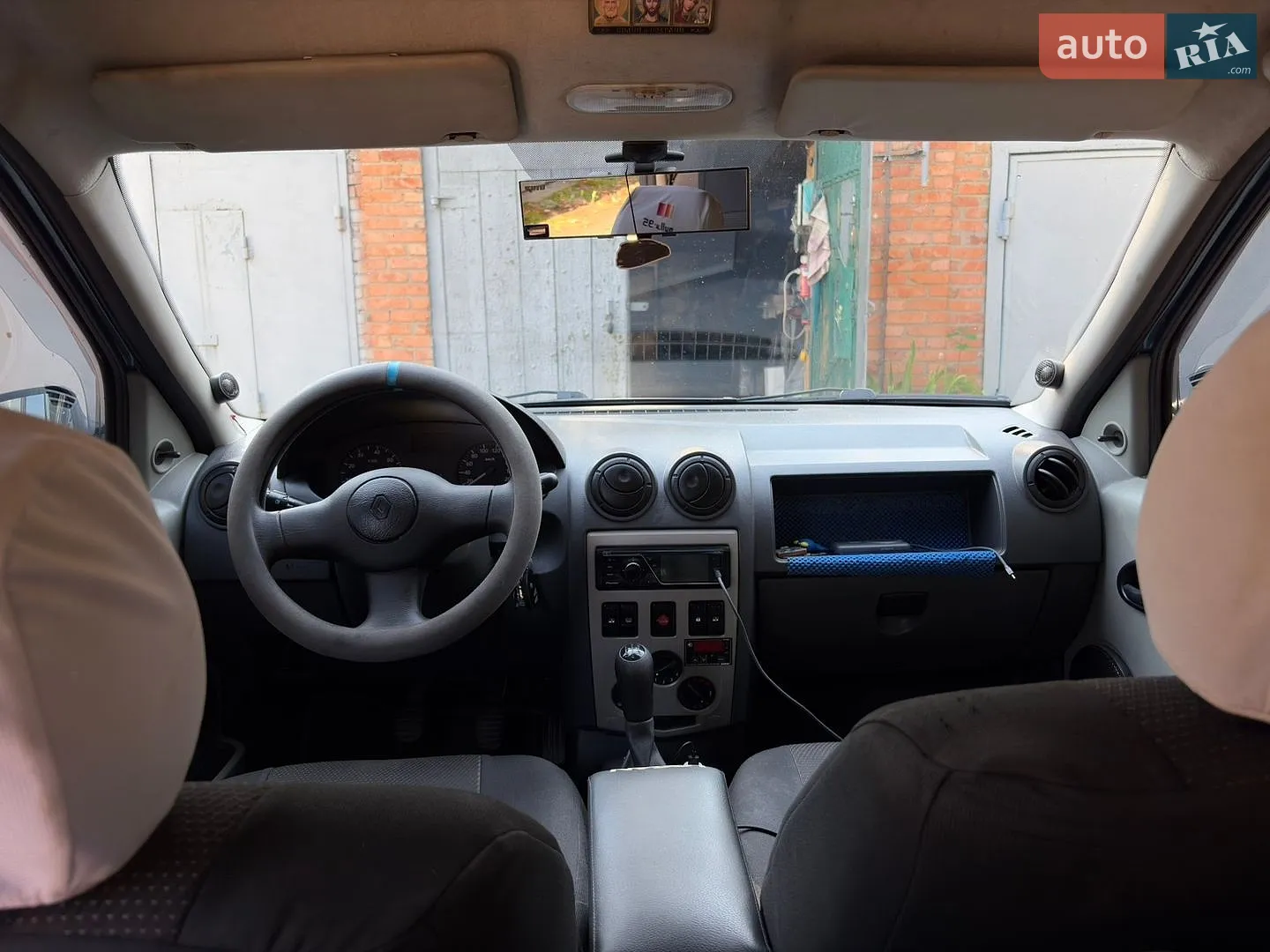 2010 Renault Logan - мініатюра 13