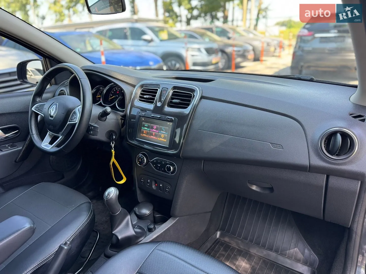 2019 Renault Logan - мініатюра 12