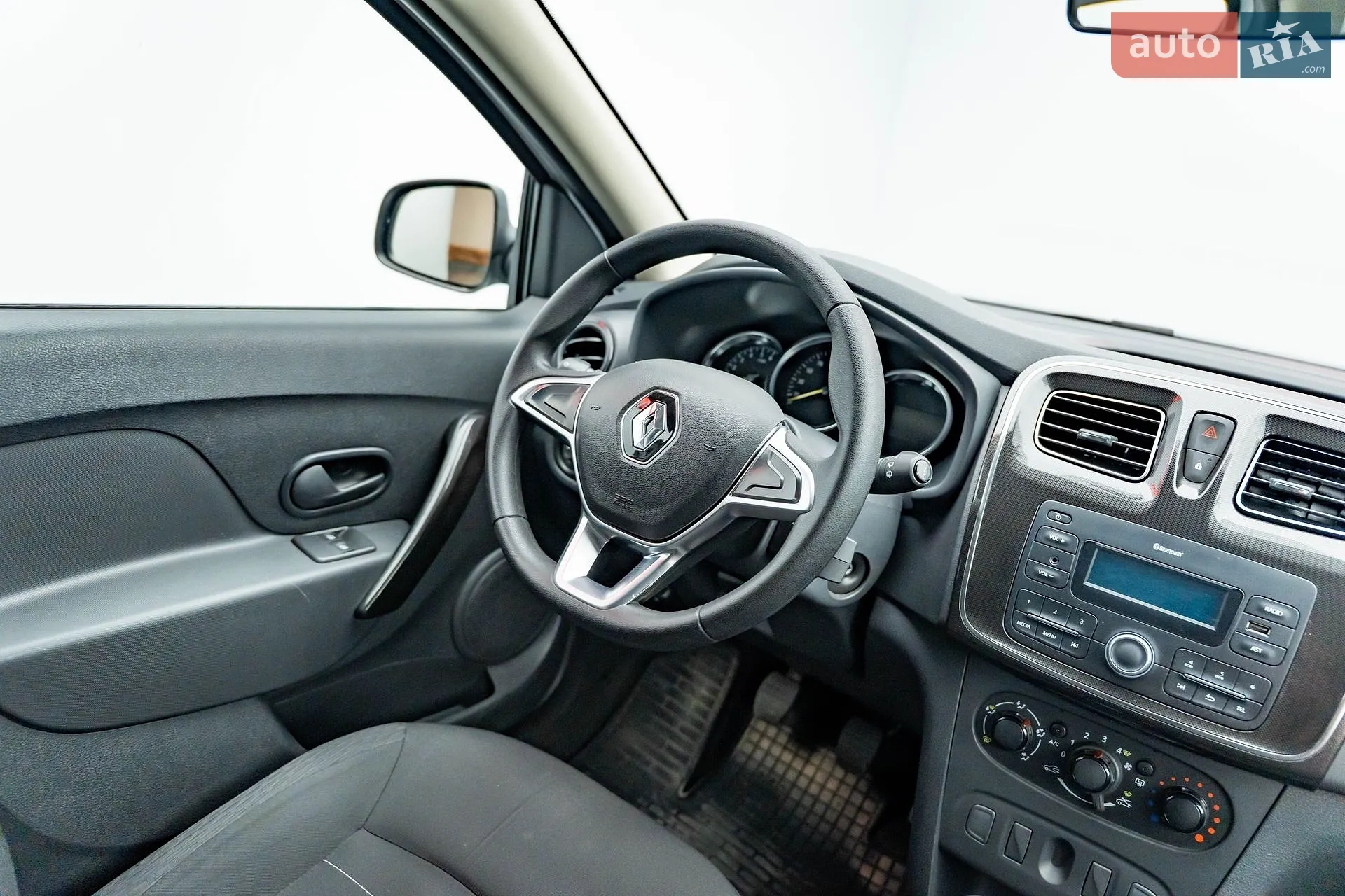 2020 Renault Logan - мініатюра 12