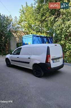 Вантажний фургон Renault Logan Van 2011 в Чугуєві