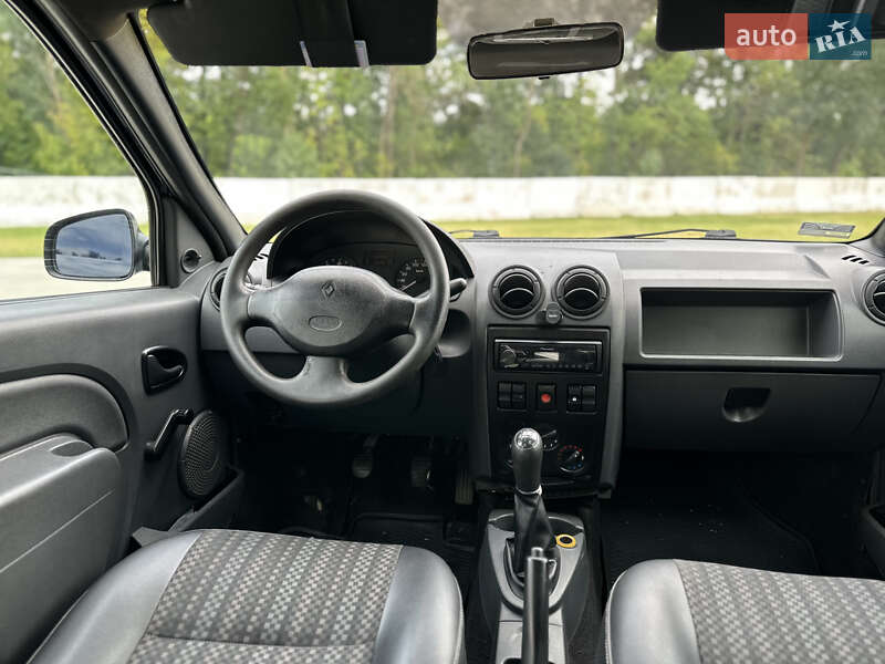 Грузовой фургон Renault Logan Van 2010 в Луцке фото 7 Грузовой фургон Renault Logan Van 2010 в Луцке