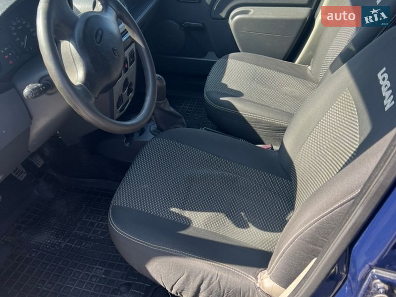 Грузовой фургон Renault Logan Van 2010 в Светловодске