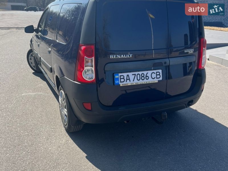 Грузовой фургон Renault Logan Van 2010 в Светловодске