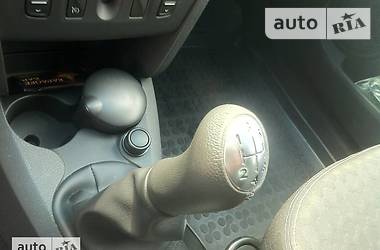 Седан Renault Logan 2013 в 