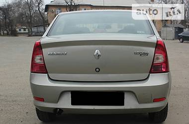 Седан Renault Logan 2010 в Днепре