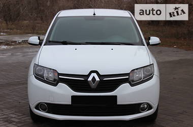 Седан Renault Logan 2014 в Днепре