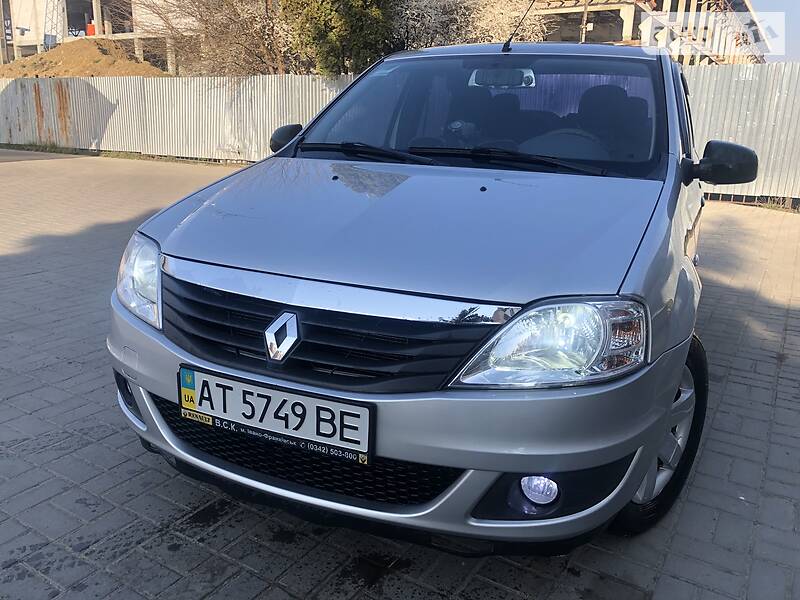 Седан Renault Logan 2011 в Івано-Франківську