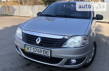 Седан Renault Logan 2011 в Івано-Франківську