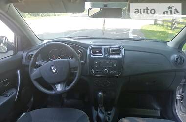 Седан Renault Logan 2014 в 