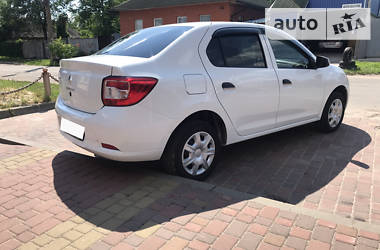 Седан Renault Logan 2013 в 